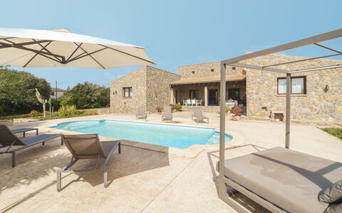 Bellpuig: Biens, Béton, Dalle, Ombre, Villa, Conception, Recours, Aménagement Paysager, Piscine, Ferme