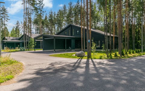 Villa Väiski: Piscine, Chaîne De Montagnes, Eco Hôtel, Recours, Biens, Vallée, Villa, Aménagement Paysager, Ville Resort, Arrière-Cour