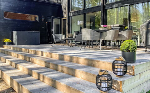 Villa Väiski: Piscine, Chaîne De Montagnes, Eco Hôtel, Recours, Biens, Vallée, Villa, Aménagement Paysager, Ville Resort, Arrière-Cour