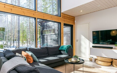Villa Väiski: Piscine, Chaîne De Montagnes, Eco Hôtel, Recours, Biens, Vallée, Villa, Aménagement Paysager, Ville Resort, Arrière-Cour
