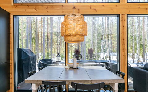 Villa Väiski: Piscine, Chaîne De Montagnes, Eco Hôtel, Recours, Biens, Vallée, Villa, Aménagement Paysager, Ville Resort, Arrière-Cour
