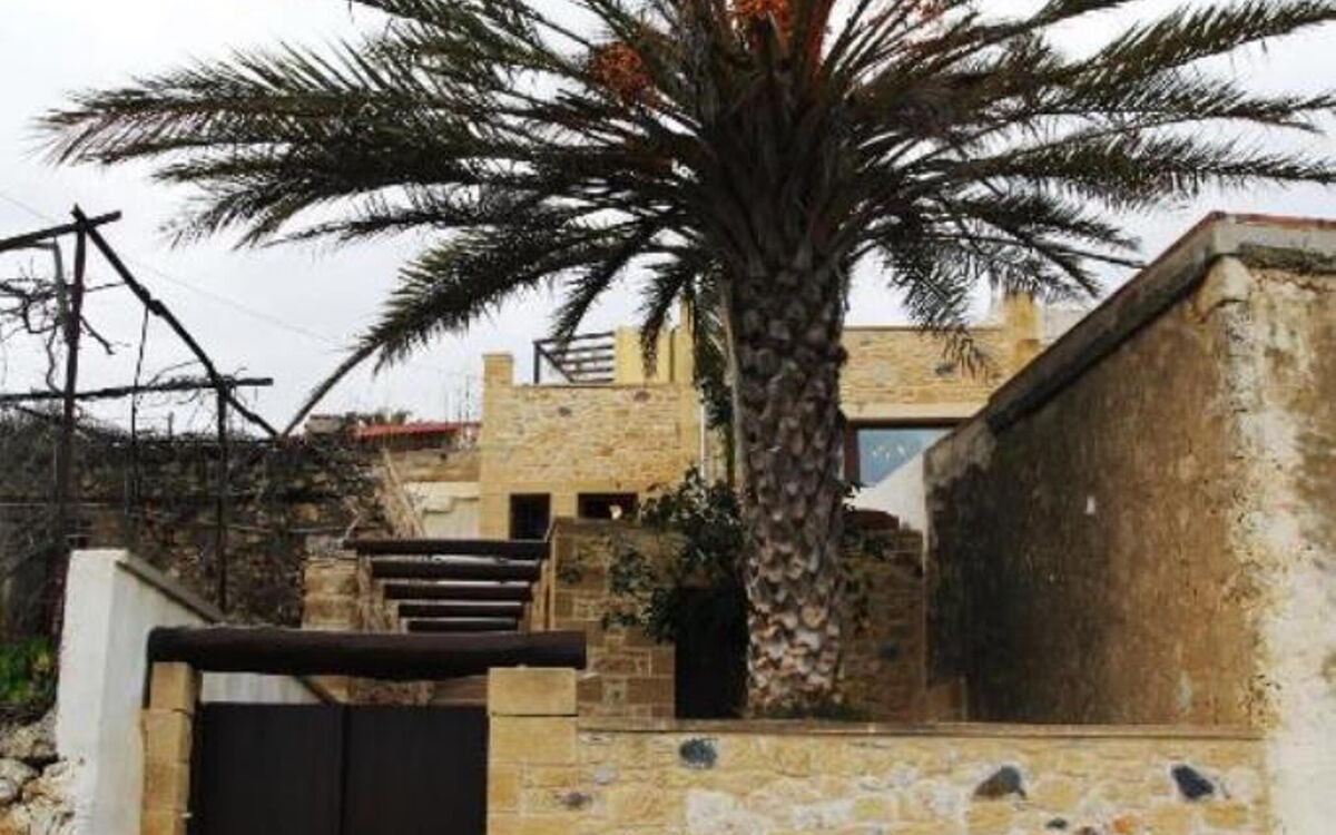 Kolymvari House