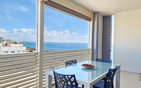 Suite Le Vele: Design Intérieur, Sol, Sol, Appartement, Meubles, Mer, Verre, Plafond, Balcon, Océan