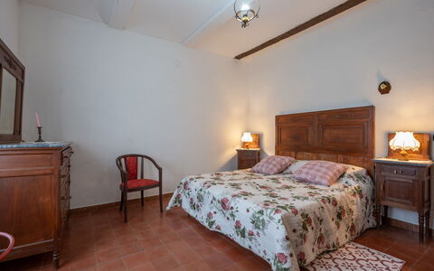 Casa dei Nonni: Meubles, Bâtiment, Confort, Bois, Design Intérieur, Éclairage, Cabinetry, Tiroir, Sol, Sol