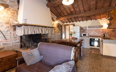 Carola 250.2: Propriété, Meubles, Bois, Design Intérieur, Sol, Faisceau, Salon, Sol, Dur, Immobilier