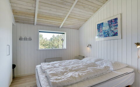 Thove - 600M from the Sea: Bois, Chambre, Chalet, Planche, Literie, Gelé, Dur, Lit, L'Hiver, Drap De Lit
