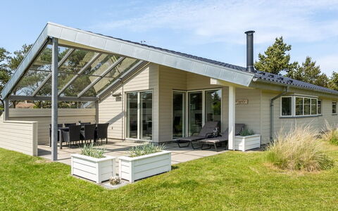 Thove - 600M from the Sea: Chalet, Biens, Siding, Porche, Structure En Plein Air, Ferme, Batiments Jardin