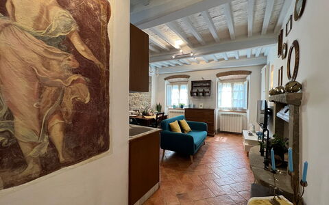 Casa Del Borgo: Cadre, Bâtiment, Canapé, Textile, Design Intérieur, Télévision, Art, Sol, Maison, Confort