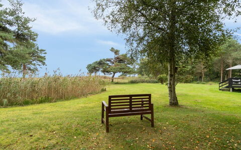 Lycka - 3Km from the Sea: Appartement, Ombre, Balcon, Chaise, Clôture, Mobilier De Jardin, Aluminium, Gazon Artificiel