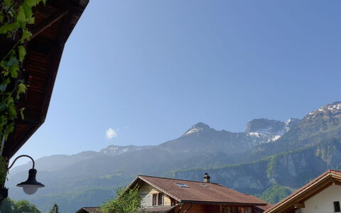 Brienzwiler 125: Ciel, Montagne, Bâtiment, Paysage Naturel, Maison, Montagnes, Bois, Montagnes Relief, Matin, Chaîne De Montagnes