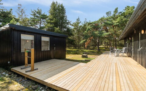 Sofus - 500M from the Sea: Bois, Dur, Planche, Plate-Forme, Boardwalk, Tache De Bois, Parquet, Ombre, Conception, Lumber