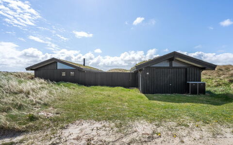 Ilmari - 190M from the Sea: Maison, Toit, Domicile, Chalet, Cabanon, Batiments Jardin, Siding, Cour, Cabane En Rondins, Cabane