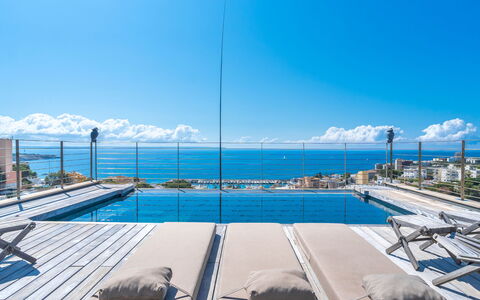 Vistamar: L'Eau, Ciel, Nuage, Propriété, Piscine, Bleu, Bleu Azur, Balancelle, Ombre, Mobilier De Jardin