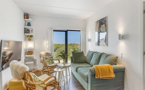 Naike - 100M from the Sea: 