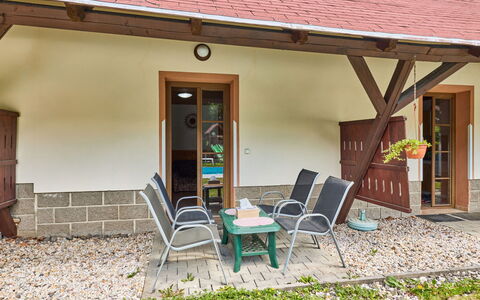 Desná V Jizerských Horách 407: Bois, Porte, Sol, Sol, Domicile, Plafond, Chalet, Tache De Bois, Dur, Porche