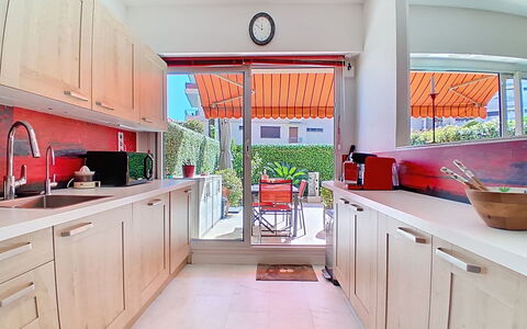 Le Chaville: Appartement, Condominium, L'Hiver, Village De Montagne, Neige