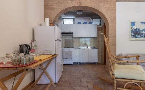 Casa Tramonti: Cabinetry, Meubles, Propriété, Bâtiment, Table, Comptoir, Bois, Appareil De Cuisine, Design Intérieur, Cuisine
