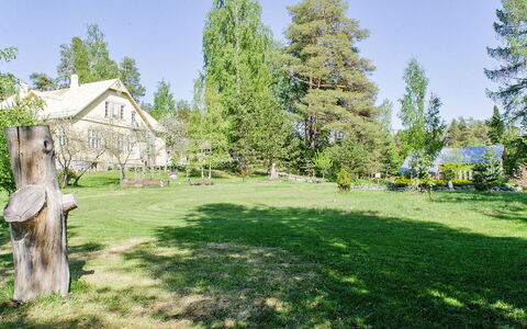 Ateljee: Lit, Meubles, Chambre, Design Intérieur, Literie, Drap De Lit, Sol, Bois, Sol, Pièce