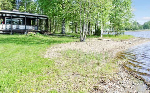 Ateljee: Lit, Meubles, Chambre, Design Intérieur, Literie, Drap De Lit, Sol, Bois, Sol, Pièce