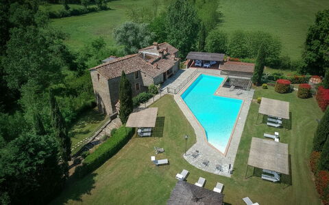 Mulino Al Suono - Badia Agnano, Toscana: Piscine, Recours, Biens, Thermes, Ferme, Hacienda, Villa, Chalet, Eco Hôtel, Manoir