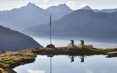 Ischgl 111: Montagne, Ciel, Montagnes Relief, Vélo, Roue De Bicyclette, Colline, Chaîne De Montagnes