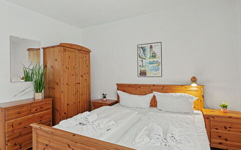 Zempin 160: Meubles, Lit, Design Intérieur, Chambre, Sol, Sol, Bois, Literie, Tiroir, Drap De Lit