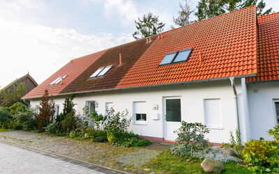 Koserow 176: Plante, Ciel, Bâtiment, Nuage, Propriété, Fenêtre, Maison, Lot Terre, Chalet