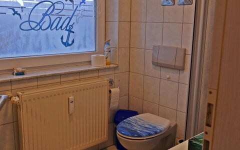 Schwarz: L'Eau, Ciel, Nuage, Bâtiment, Piscine, Bleu, Bleu Azur, Mobilier De Jardin, Loisir, Plante
