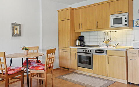 Zempin 120: Meubles, Cuisine, Sol, Appareil De Cuisine, Bois, Design Intérieur, Sol, Comptoir, Cabinetry, Principaux Appliance
