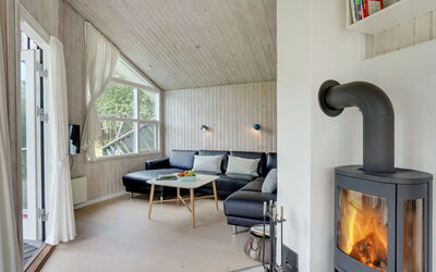 Hagbard - 2.6Km from the Sea