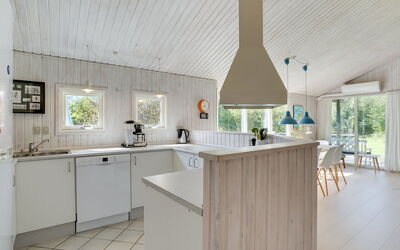 Hagbard - 2.6Km from the Sea