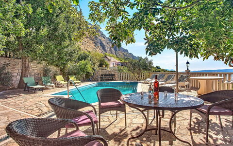Villa Jolie Amazing Stone: Piscine, Recours, Mobilier De Jardin, Eco Hôtel, Chaîne De Montagnes, Chaise, Ombre, Hacienda, Villa, Dalle