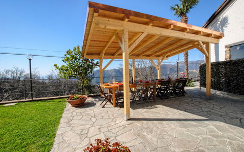 Casa Aurora - Recco, Liguria: Ombre, Structure En Plein Air, Porche, Eco Hôtel, Tache De Bois, Dur, Mobilier De Jardin, Dalle, Pergola, Faisceau