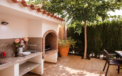 Casa Larauri Oliva Nova