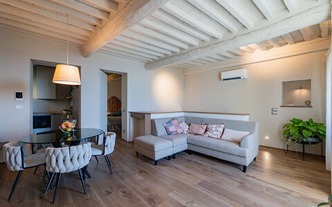 Casa Novecento: Meubles, Table, Canapé, Propriété, Cadre, Confort, Bois, Design Intérieur, Éclairage, Plante D'Appartement