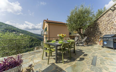Belvedere, House With Private Pool And Garden, Rec: Plante, Ciel, Nuage, Meubles, Propriété, Table, Bâtiment, Chaise, Pot De Fleur, Mobilier De Jardin