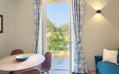 Logement:&nbsp;Pesco - First Floor Equipped Suite