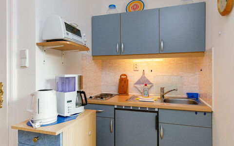Martin: Cabinetry, Propriété, Evier, Meubles, Bleu Azur, Appareil De Cuisine, Évier, Électroménager, Cuisine, Bâtiment