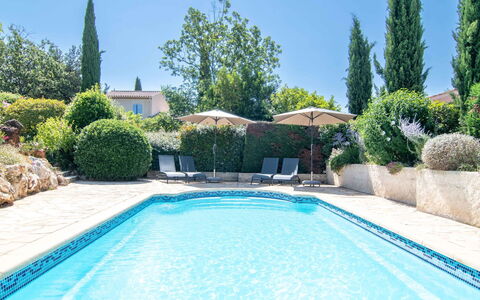 Petit Paradis Villa 44: Ciel, Plante, Meubles, Communauté Des Plantes, Table, Paysage Naturel, Chaise, Lot Terre, Mobilier De Jardin, Arbre