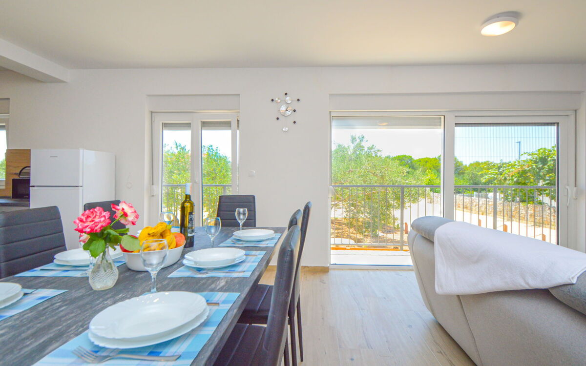 Logement:&nbsp;Milena 107.1