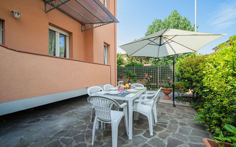 Villa Margherita: Fleur, Plante, Communauté Des Plantes, Ciel, Botanique, Pétale, La Nature, Montagne, Paysage Naturel, Végétation