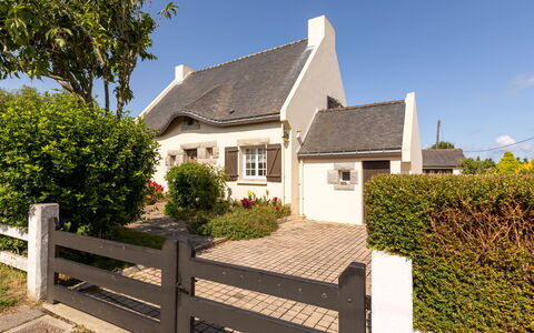 L'Ilet: Plante, Bâtiment, Ciel, Propriété, Fenêtre, Maison, Arbre, Lot Terre, Chalet, Surface De La Route