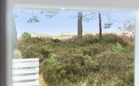 Sanela - 25M from the Sea: Meubles, Design Intérieur, Sol, Bois, Sol, Plafond, Parquet, Chaise, Table, Éclairage