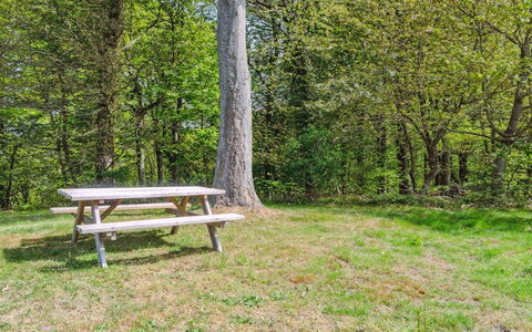 Agga - 500M from the Sea: Toit, Maison, Lot Terre, Domicile, Chalet, Biens, Batiments Jardin, Ombre, Cabane En Rondins, Aménagement Paysager