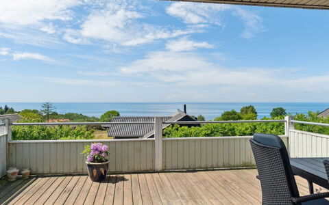 Eliene - 400M from the Sea: Parquet, Plate-Forme, Porche, Balcon, Dur, Mer, Eco Hôtel, Planche, Tache De Bois, Océan
