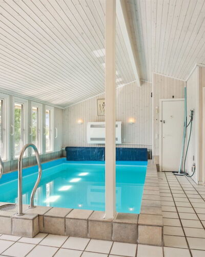 Isto - 250M from the Sea