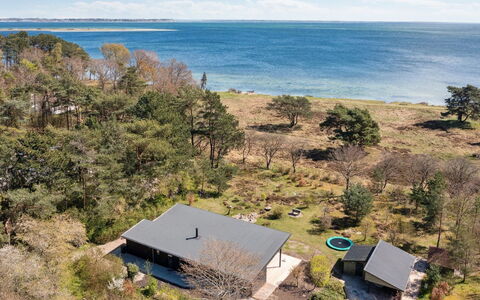 Toska - 100M to the Fjord: Meubles, Design Intérieur, Sol, Bois, Sol, Plafond, Parquet, Chaise, Table, Éclairage