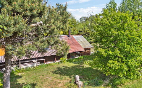Konrad - 700M from the Sea: Arbre, Arbuste, Chalet, Zone Rurale, Lot Terre, Printemps, Jardin, Ferme, Village
