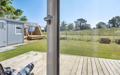 Tabithe - 500M from the Sea