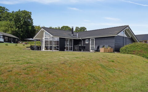Geeske - 150M from the Sea: Maison, Toit, Domicile, Chalet, Biens, Ferme, Villa, Porche, Siding